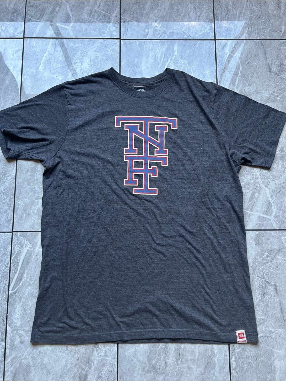 The North Face Men's Varsity Monogram Graphic T-Shirt Heather Gray Logo Slim 2XL